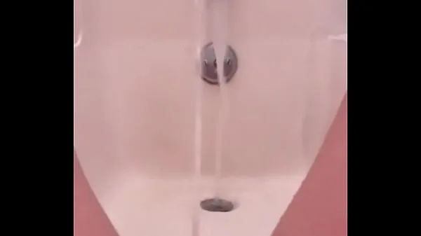 Show 18 yo pissing fountain in the bath drive Clips