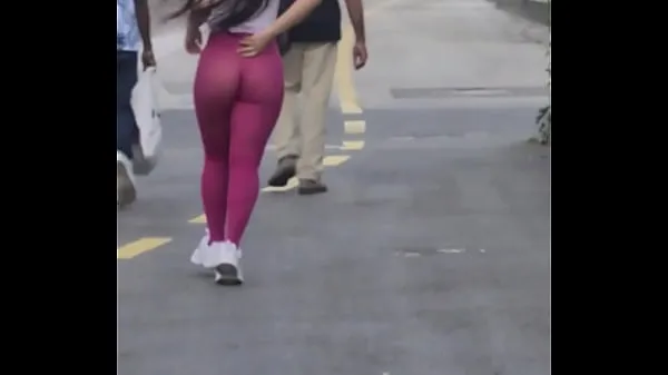 Visa Married almost naked on the street in transparent leggings Luana Kazaki enhetsklipp