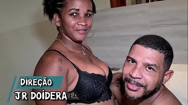 Brazilian Milf black girl doing porn for the first time made anal sex, double pussy and double penetration on this interracial threesome - Trailler - Full Video on Xvideos RED meghajtó klip megjelenítése