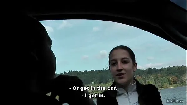 Hiển thị Bitch STOP - Real Czech hitchhiker Lenka fucked lái xe Clips