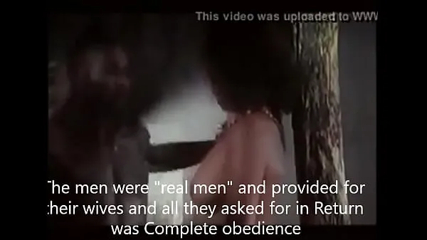 Wife takes part in African tribal BBC ritual meghajtó klip megjelenítése
