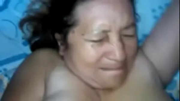 Mother in law fucked in the ass meghajtó klip megjelenítése