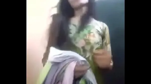 Zobraziť Indian teen girl klipy z jednotky