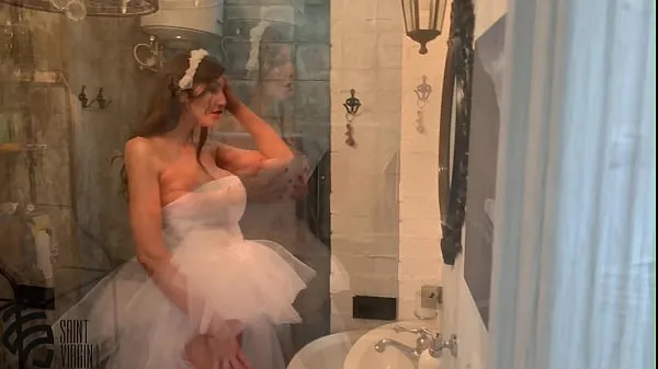 إظهار مقاطع محرك الأقراص The bride sucked the best man before the wedding and poured sperm all over her face