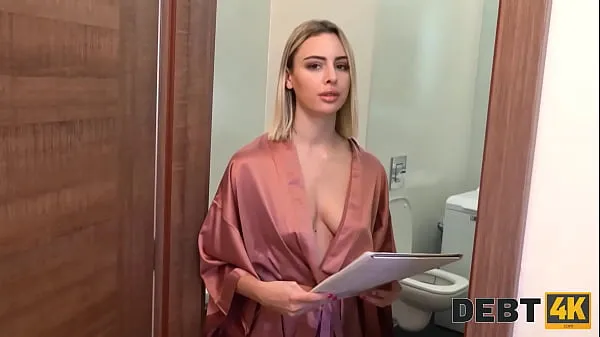 Show DEBT4k. Debt collector breaks into the house and fucks the blonde charmer drive Clips