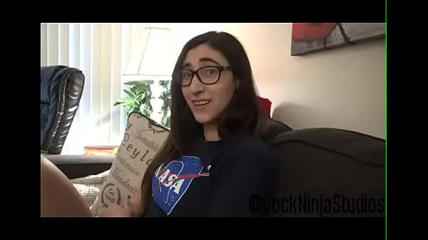 Vis Nerdy Little Step Sister Blackmailed Into Sex For Trip To Spacecamp Preview - Addy Shepherd stasjonsklipp