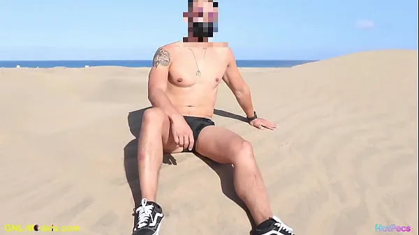Muscle amateur guys gets pecs worship meghajtó klip megjelenítése