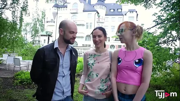 Pokaż klipy Lilu Moon and Kira Roller having a hardcore threesome with a big cock napędu