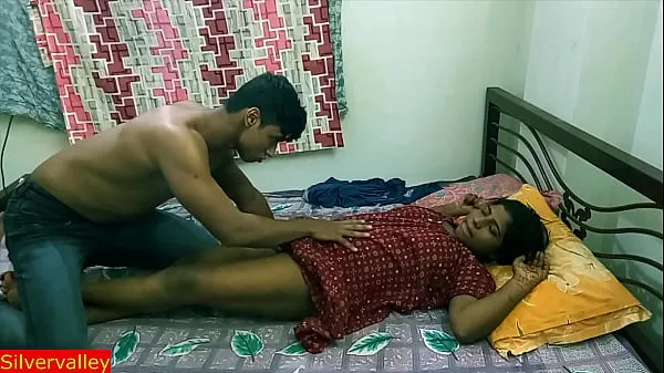 Indian Hot girl first dating and romantic sex with teen boy!! with clear audio meghajtó klip megjelenítése