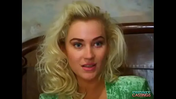 Visa Russian Teen Maryline in the Private Casting enhetsklipp