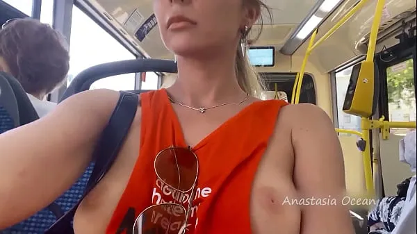 Show Flashing boobs in the city. Public drive Clips