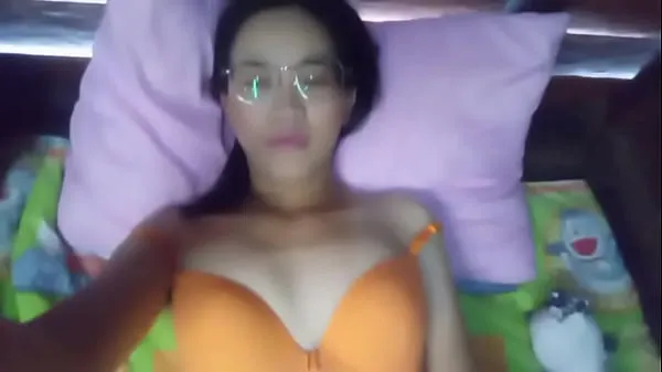 Asian girl alone at home get horny 310 meghajtó klip megjelenítése