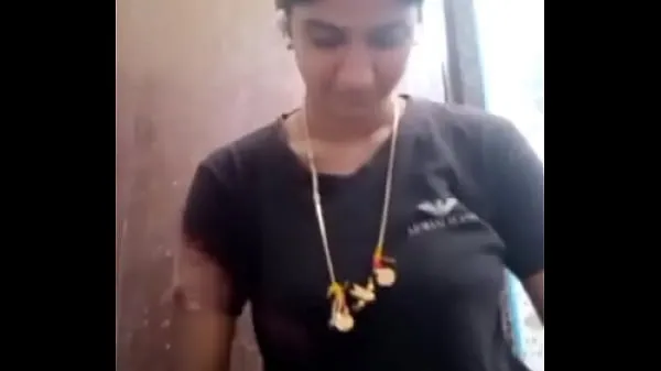 Εμφάνιση κλιπ μονάδας δίσκου Sumathy - Newly married chennai tamil aunty show boobs on video call (with audio