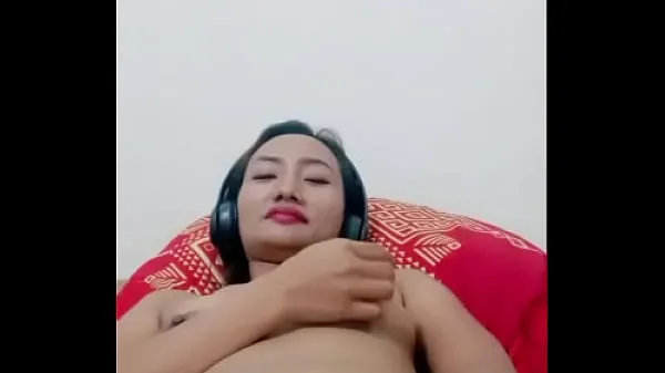 Hiển thị Dwer pussy just proud lái xe Clips