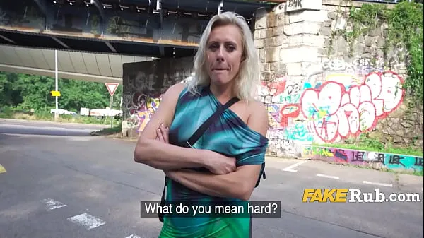 Toon Picked Up The Same MILF Years Later In Prague drive Clips