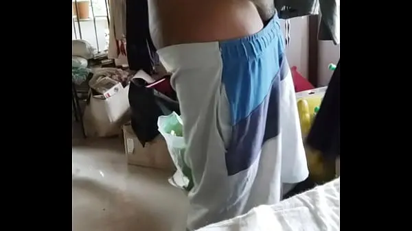 Visa Indian boy shorts drop off enhetsklipp