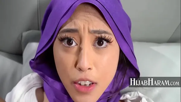 Hiển thị First Night Alone With Boyfriend (Teen In Hijab)- Alexia Anders lái xe Clips