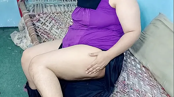 Zobraziť big boobs woman ran out of the house to get her lover's cock but he tity fucked and fingered in her pussy klipy z jednotky