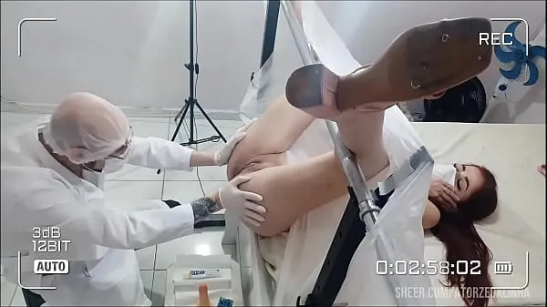 Patient felt horny for the doctor meghajtó klip megjelenítése
