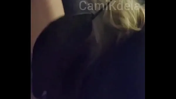 Näytä Real amateur! CamiKdela sucking and being tampered with by her owner DM ajoleikettä