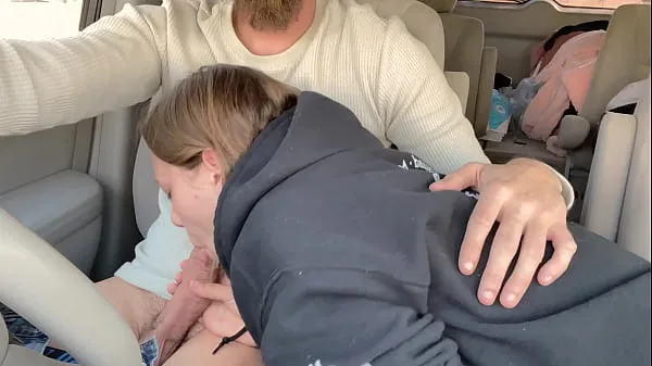 Visa Wife Fucked in the Backseat After Road Head enhetsklipp