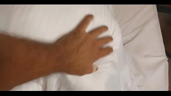 Unexpected great sex in a hotel! Amateur couple Mia Bandini meghajtó klip megjelenítése