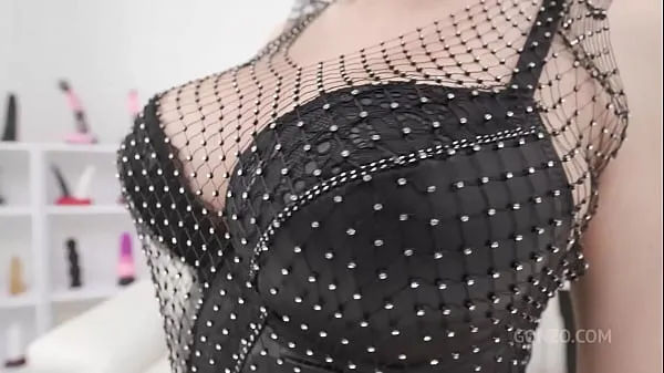 Εμφάνιση κλιπ μονάδας δίσκου Big Titted Slut Sapphire Lapiedra Gapes Her Ass Apart Ready For BBC DP Destruction