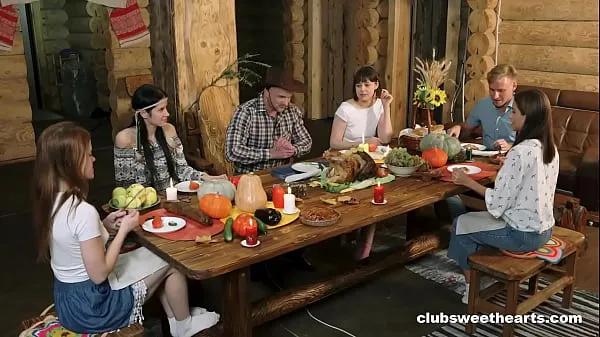 Hiển thị Thanksgiving Dinner turns into Fucking Fiesta by ClubSweethearts lái xe Clips