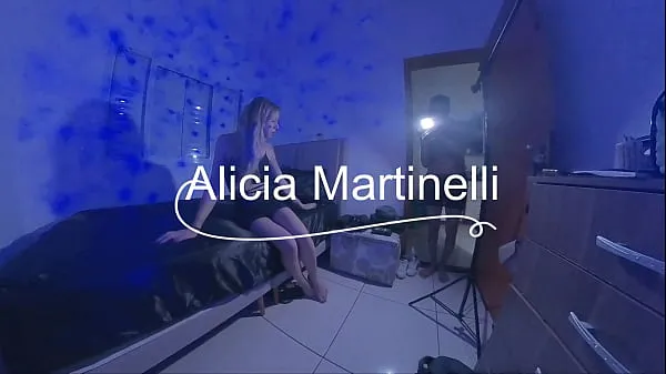 Zobraziť TS Alicia Martinelli another look inside the scene (Alicia Martinelli klipy z jednotky
