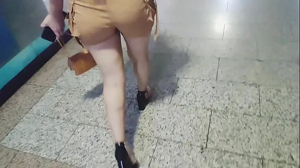 Show Meeting at the mall ends with a fuck at home with a stranger and a cute Latin girl drive Clips