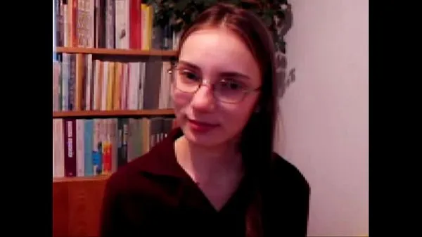 Young Polish Amateur Teen Girl Loves Homemade Fuck meghajtó klip megjelenítése